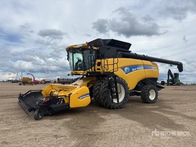 2013 New Holland CX8090 Cosechadora
