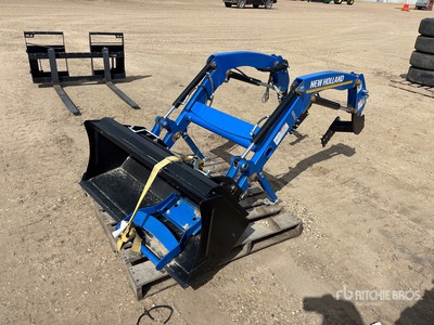 New Holland 110LC 48 in トラクター用ローダー
