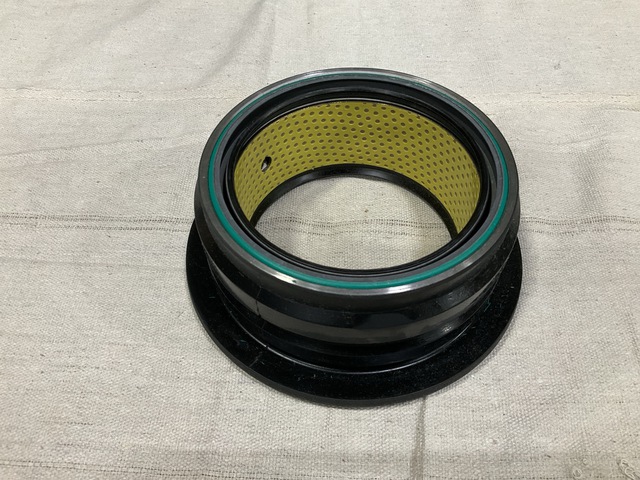 (17) Oshkosh 12604066 Sleeve Bushings