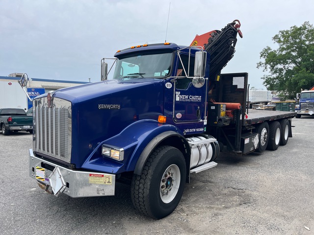 2013 Palfinger PK33002-EH 19400 lb Knuckle Boom on 2014 Kenworth T-800 8x4 Boom Truck