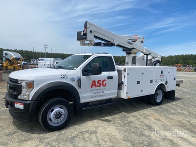 2022 Versalift SST40EIH-02 40 ft on 2022 Ford F-550 XL 4x4 高所作業車