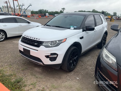 2015 Land Rover Discovery AWD を見 SUV