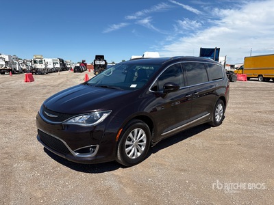 2018 Chrysler Pacifica Pacifica Minivan