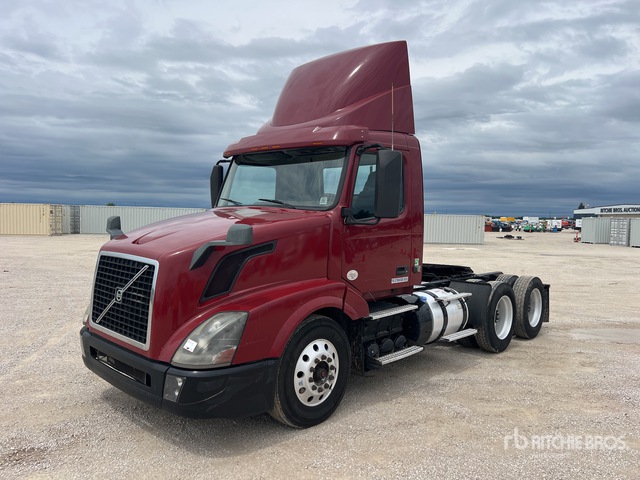 2018 Volvo VNL 6x4 T/A Day Cab Truck Tractor