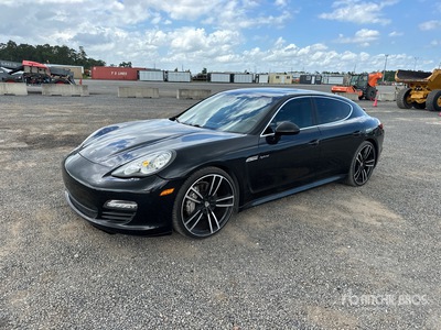 2013 Porsche Panamera Hybrid Auto
