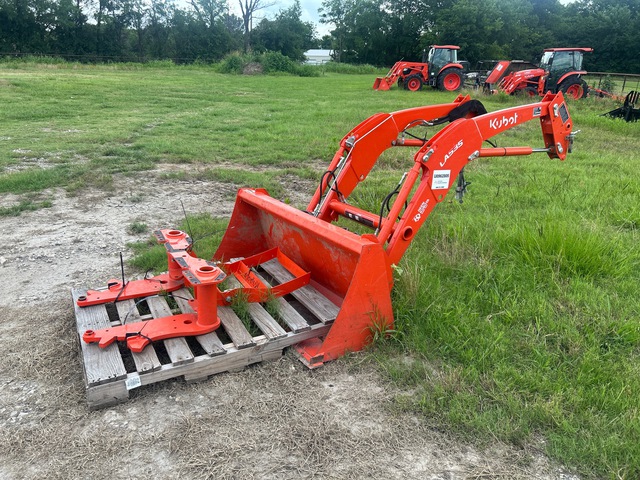 2023 Kubota LA535 Front Loader Attachment (Inoperable)