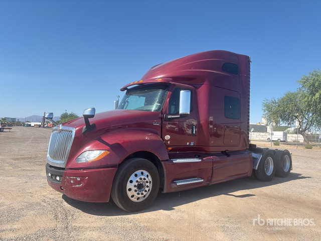 2019 International LT625 6x2 T/A Sleeper Truck Tractor