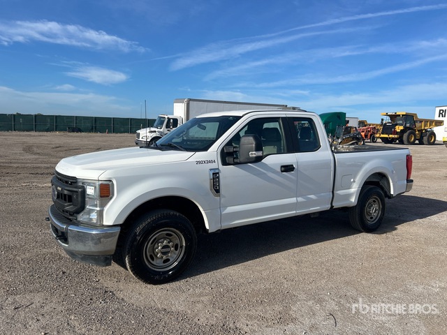 2022 Ford F-250 4x2 Extended Cab Pickup