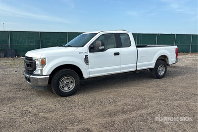 2020 Ford F-250 XL 4x2 Extended Cab Pickup