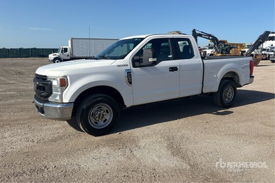 2020 Ford F-250 XL 4x2 Extended Cab Pickup