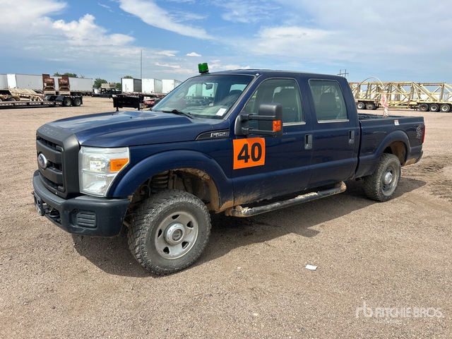 2011 Ford F-250 XL 4x4 Crew Cab Pickup