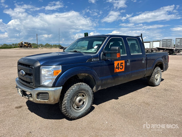 2011 Ford F-250 4x4 Crew Cab Super duty Pickup