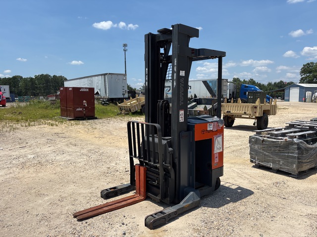 Toyota 7BRU23 Electric Forklift