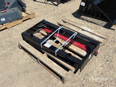 2026 GIYI GY-BF47 47 in Skid Steer Bale Spear (Unused)