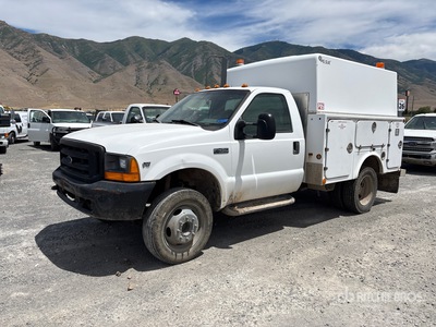 2000 Ford F-450 Utility Truck