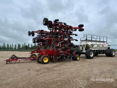 2012 Bourgault 3320PHD 66 ft Air Drill