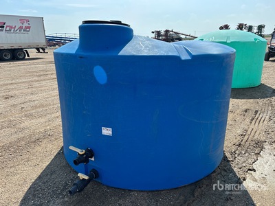 1500 gal Poly Tank
