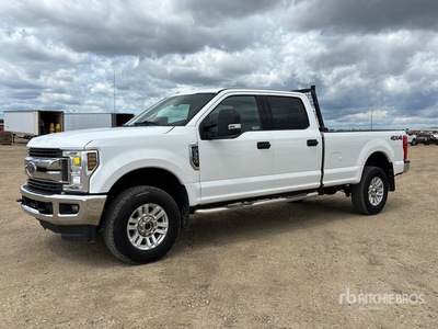 2019 Ford F-350 XLT 4x4 Crew Cab Pickup