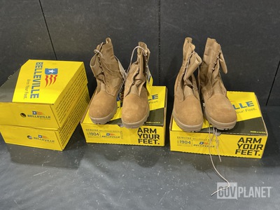 (18) Pairs of Men’s Boots