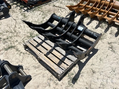 Landhero 49 in Excavator Rake (Unused)