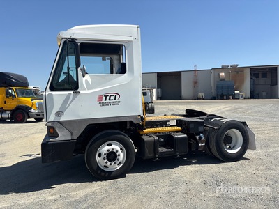 2016 Kalmar T2 4x2 Spotter Truck