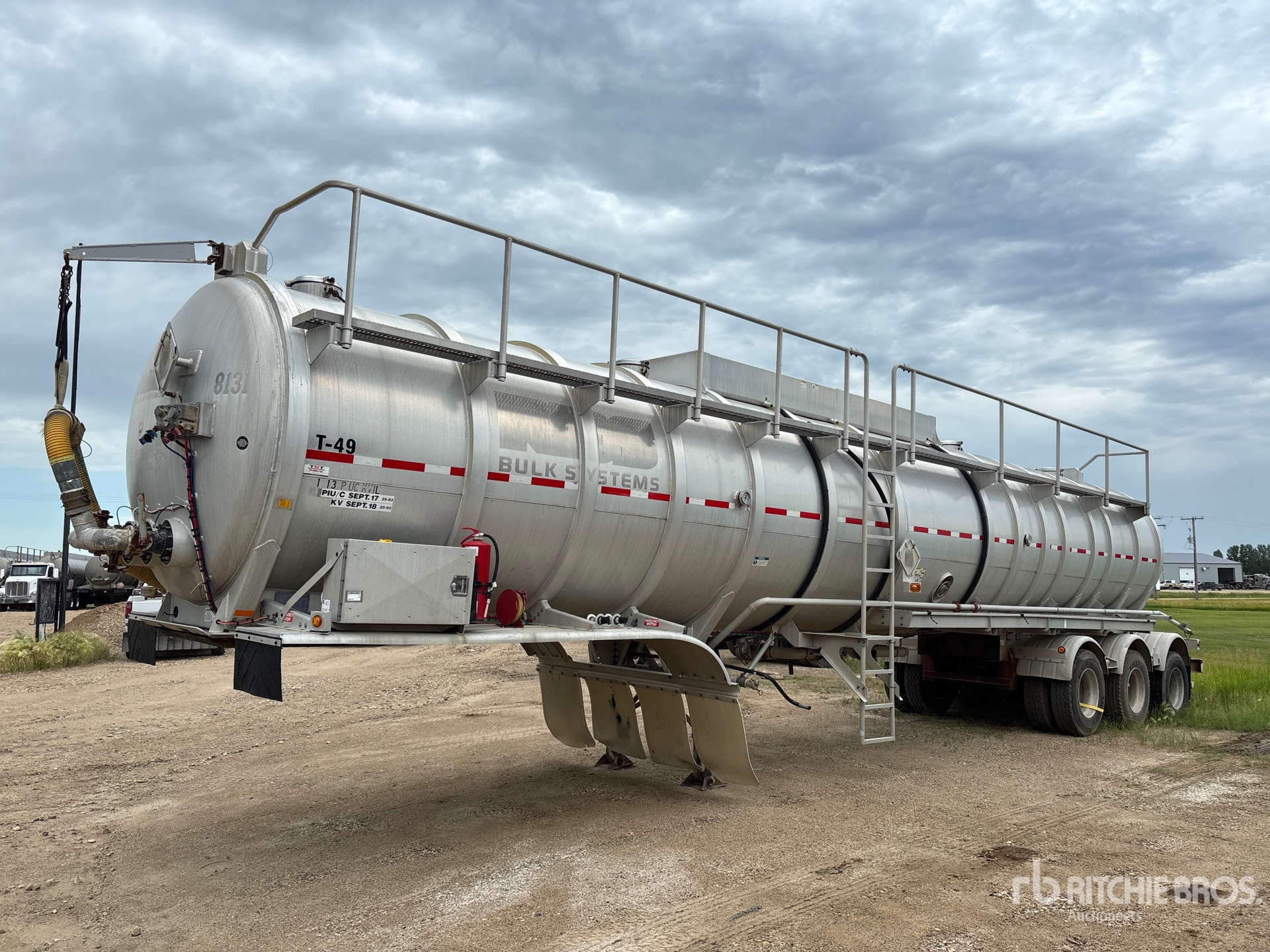 2013 Heil 12200 gal Tri/A Tanker Trailer