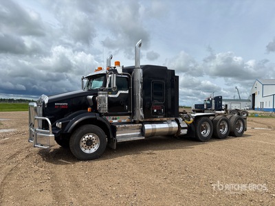 2014 Kenworth T800 8x6 Heavy Haul Tri/A Sleeper Truck Tractor