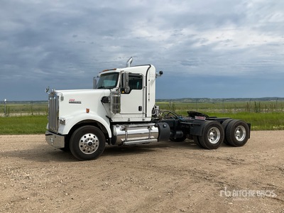 2023 Kenworth W900 6x4 T/A Day Cab Truck Tractor