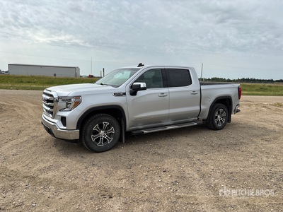 2020 GMC Sierra SLE 4x4 Crew Cab Pickup