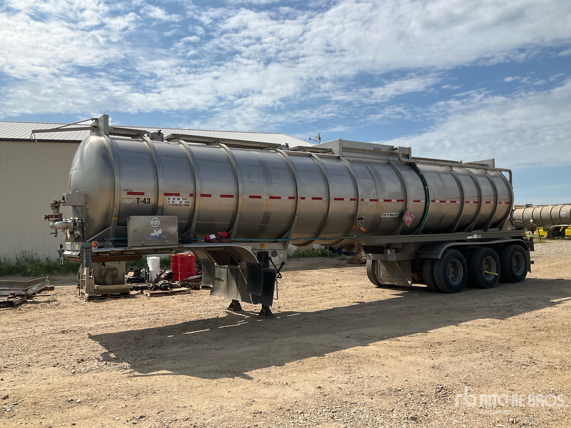2013 Tremcar 38675 L Tri/A Tanker Trailer
