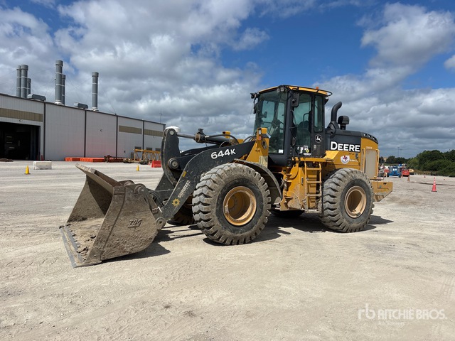 2019 John Deere 644K Wheel Loader