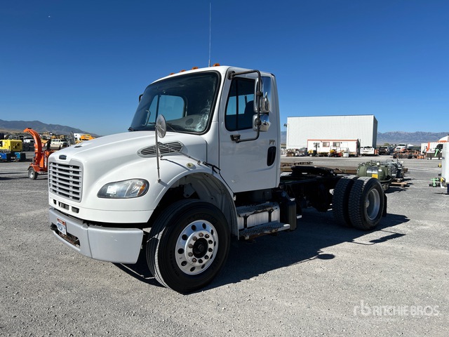 2017 Freightliner M2 106 4x2 S/A Day Cab Truck Tractor