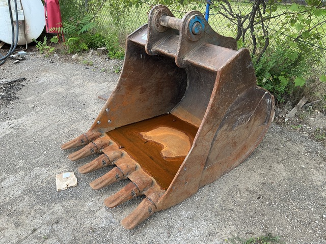 2014 Tag 48 in Digging Excavator Bucket - Fits John Deere 245G