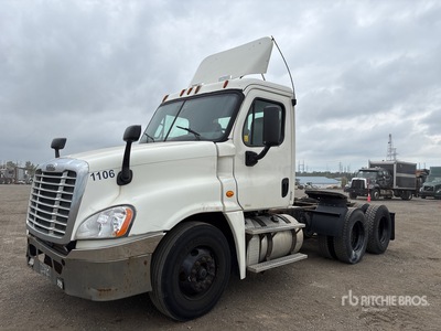 2011 Freightliner Cascadia 125 6x4 T/A Day Cab Truck Tractor
