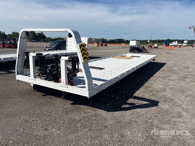 2026 Quik Loadz Hydraulic Class 7 - 26 ft - Flatbed Tow Truck Body w/ Wheel Lift and Winch Divers  (Unused)