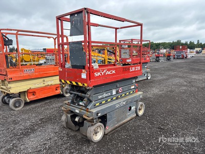 2014 Skyjack SJIII3219 Electric シザーリフト