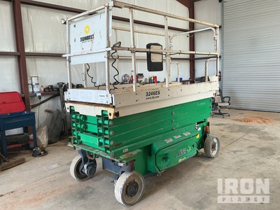 2015 JLG 3246ES Electric Scissor Lift