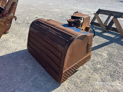 NYE Manufacturing 60 in Tilting Excavator Bucket - Fits Cat 318
