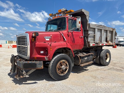 1990 Ford L8000 4x2 S/A-kiepwagen