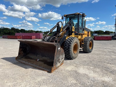 2000 Cat IT28G Pala gommata