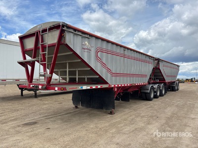 2016 Doepker 28 ft Super B-Train Lead Remolque de granos