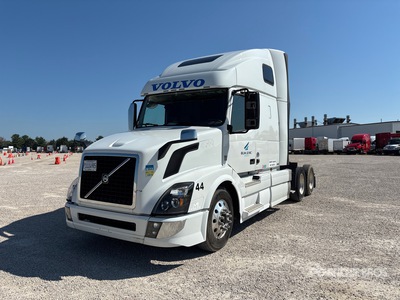 2016 Volvo VNL670 6x4 T/A Sleeper Truck Tractor