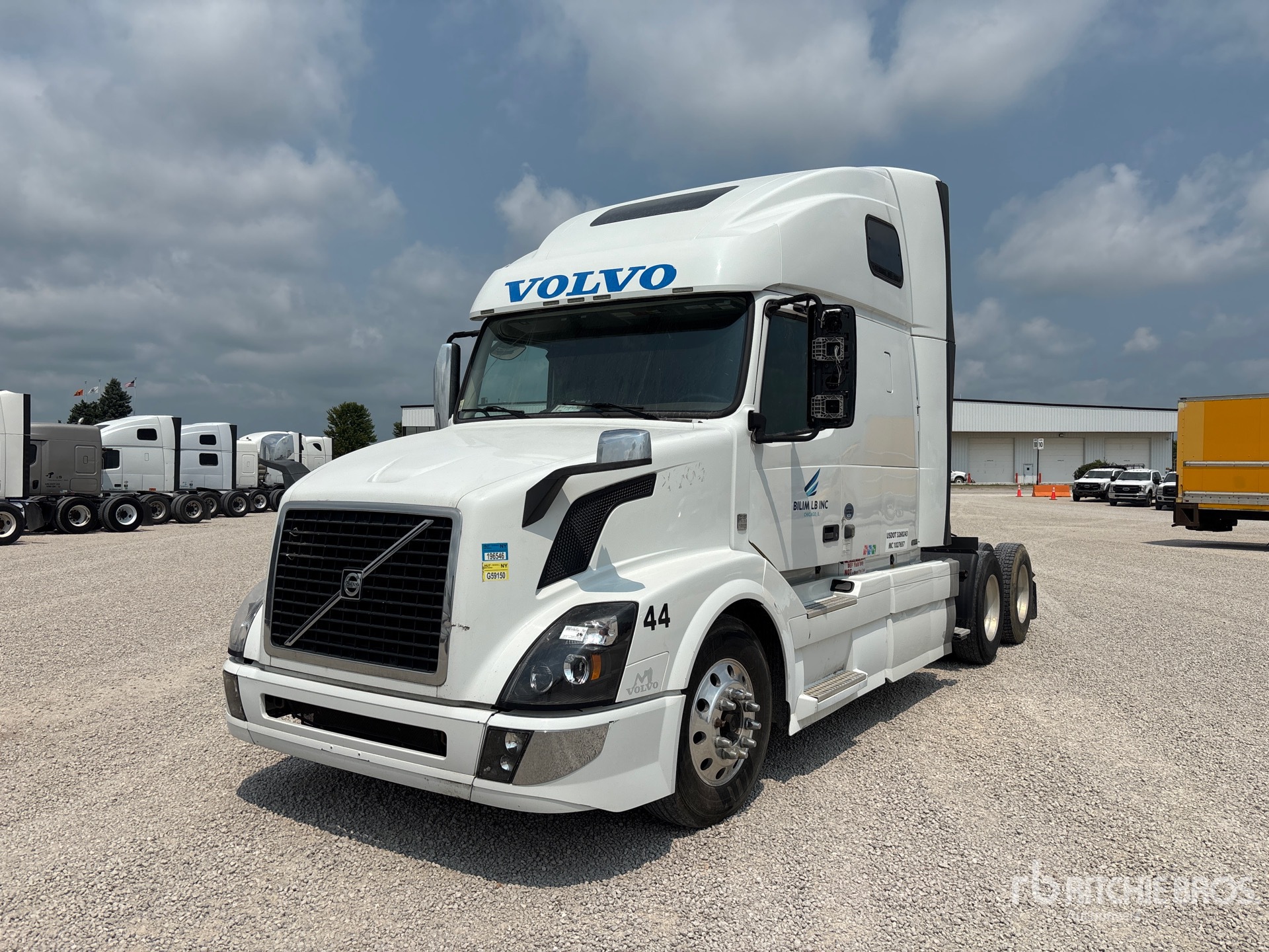 2016 Volvo VNL670 6x4 T/A Sleeper Truck Tractor