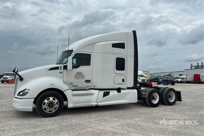 2019 Kenworth T680 6x4 T/A Sleeper Truck Tractor