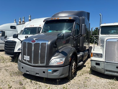 2019 Peterbilt 579 6x4 T/A Sleeper Truck Tractor