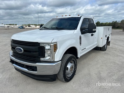 2019 Ford F-350 XL 4x4 Extended Cab Servicewagen