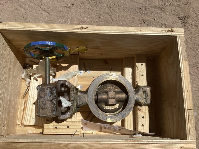 Pentair Valves & Controls 1KW05PN2-ZNB40-B6 Gear Operator Valve