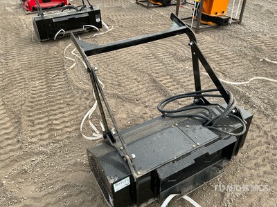 2026 GIYI GY-ML32 32 in Mini Skid Steer Mulcher (Unused)