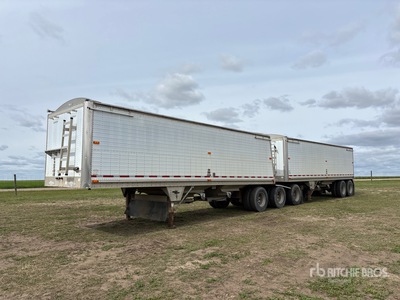2002 Wilson 28 ft Tri/A Super B-Train Lead Remorque à grains
