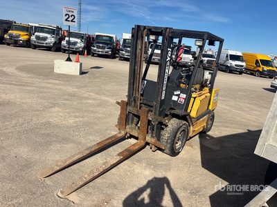 2019 Yale GLP060TFNUAV081 6000 lb Pneumatic Tire Forklift